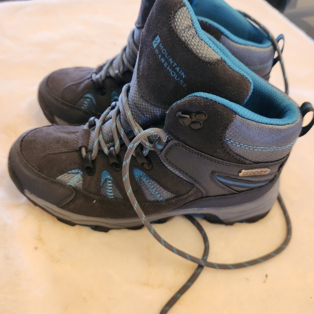 Mountain warehouse hiking boots